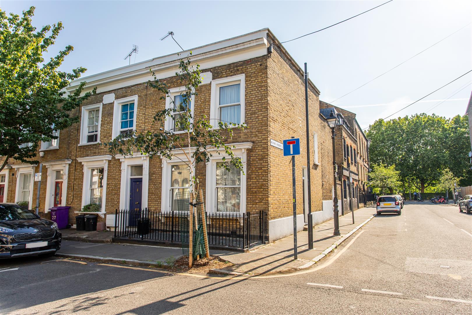 3 bed property in Kenilworth Road, Mile End